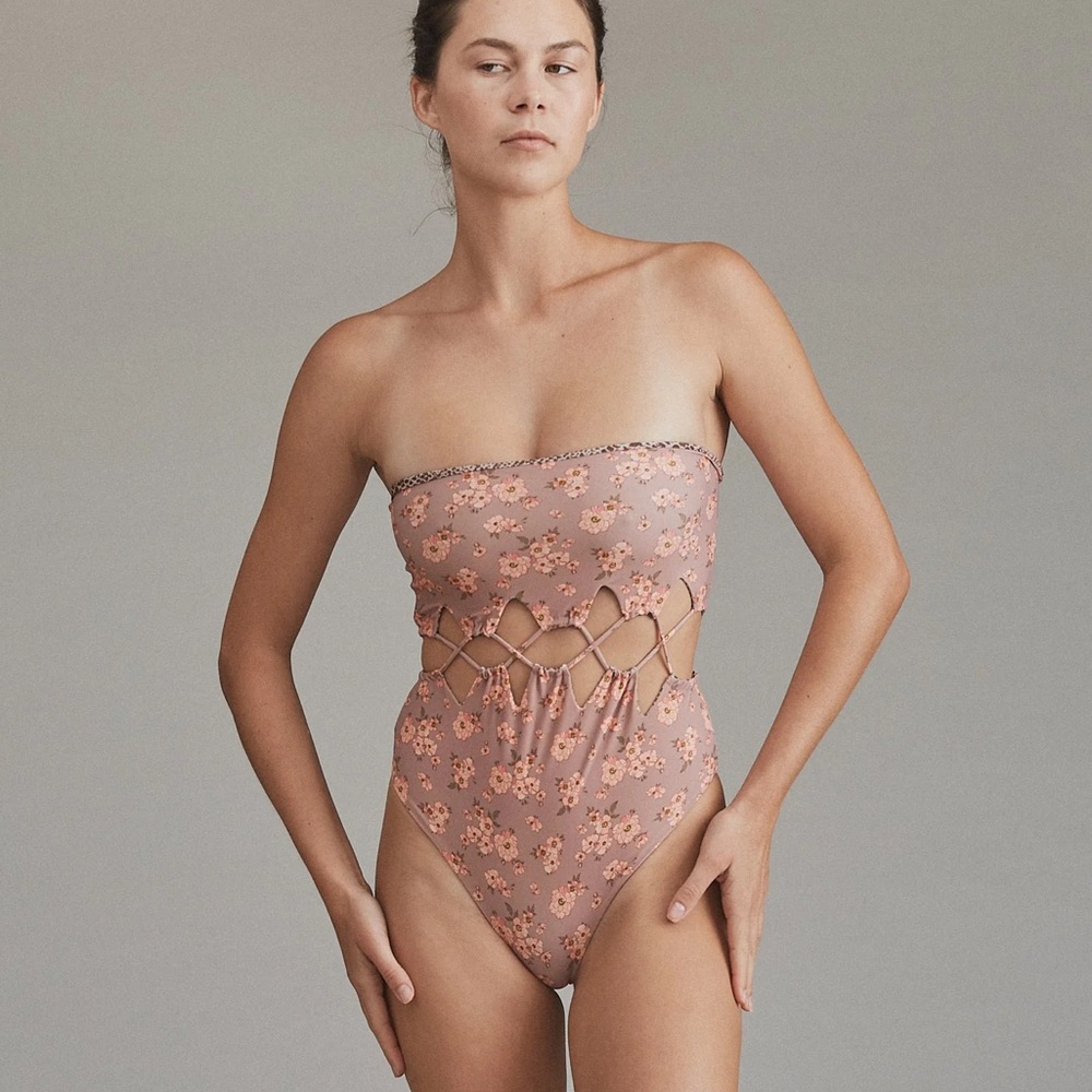 NWT Acacia Swimwear Mundaka Full Piece in Gisele